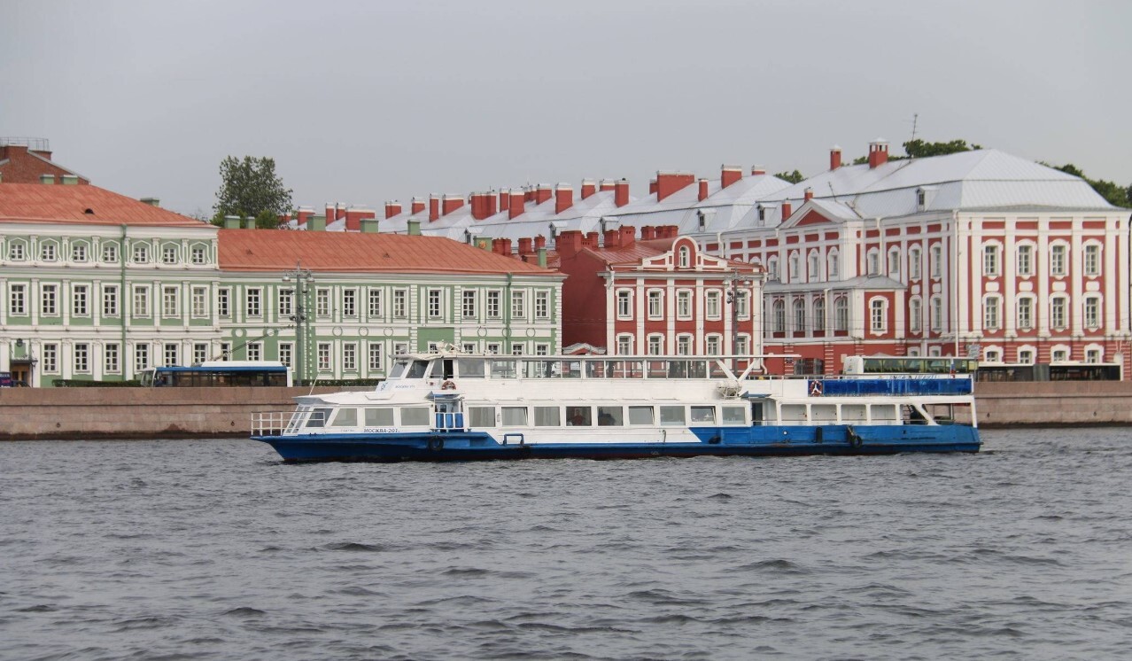 Теплоход «