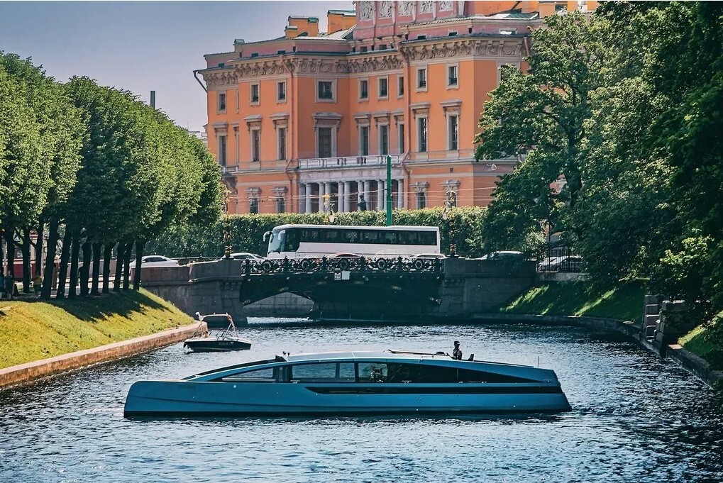 Катер «Монако» на воде в Петербурге — фото 16