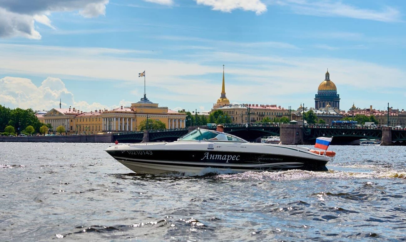 Прогулка на катере «Антарес» по каналам СПб