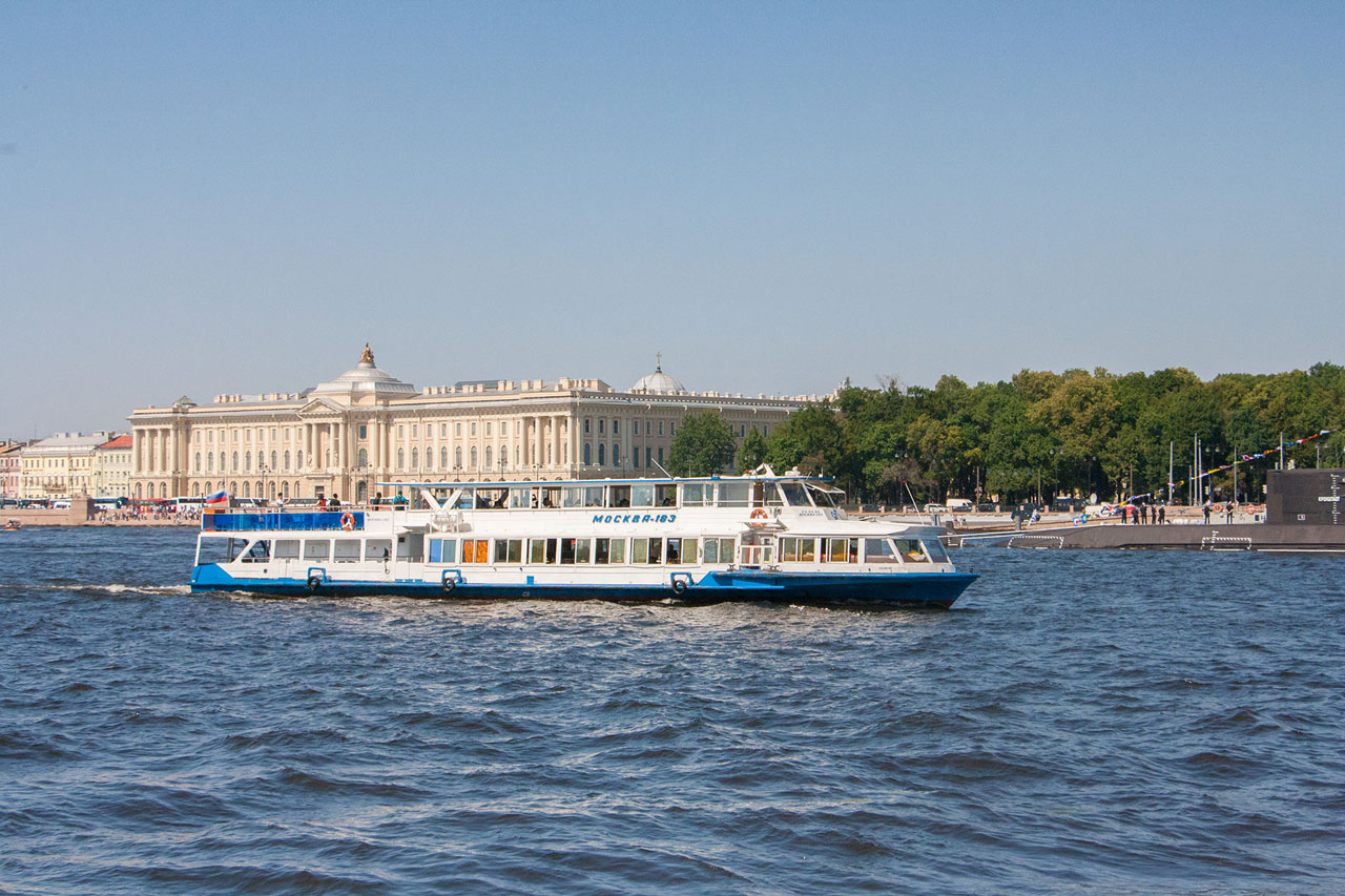 Прокат теплохода «Москва 183» с капитаном в СПб — фото 15