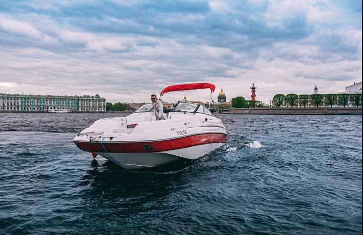Катер «Марсель» на воде в Петербурге — фото 16