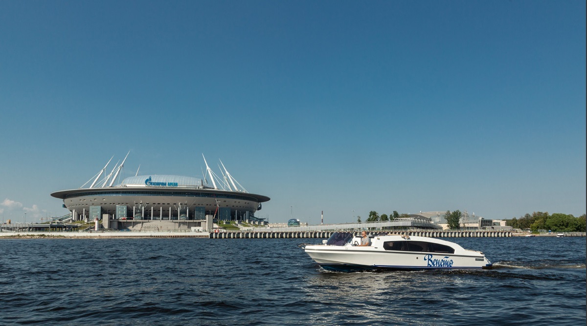 Водная прогулка на катере «Венето» в СПб