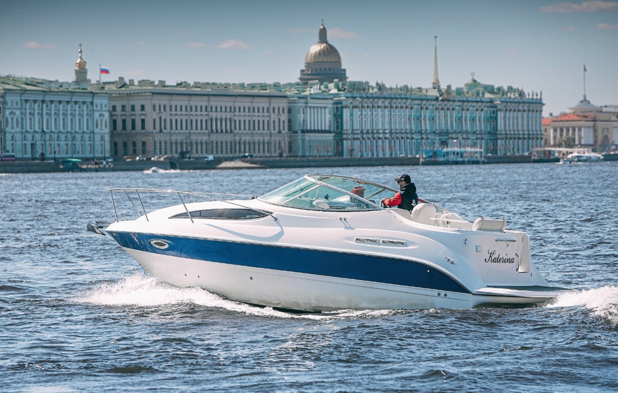 Водная прогулка на катере «Катерина» в СПб
