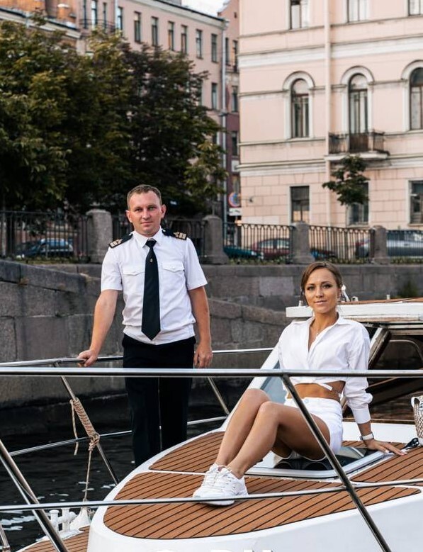 Водная прогулка на катере «Ю-Питер» в СПб