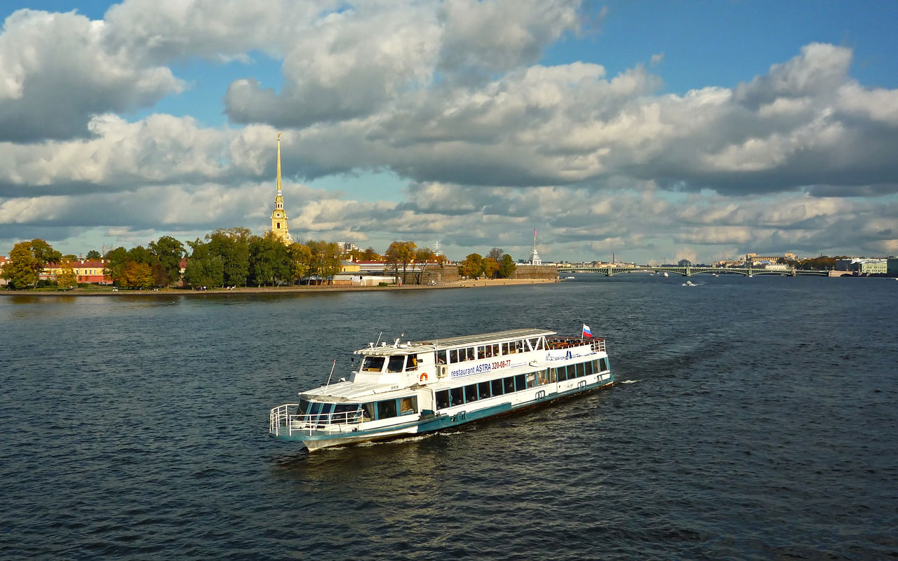 Теплоход Астра