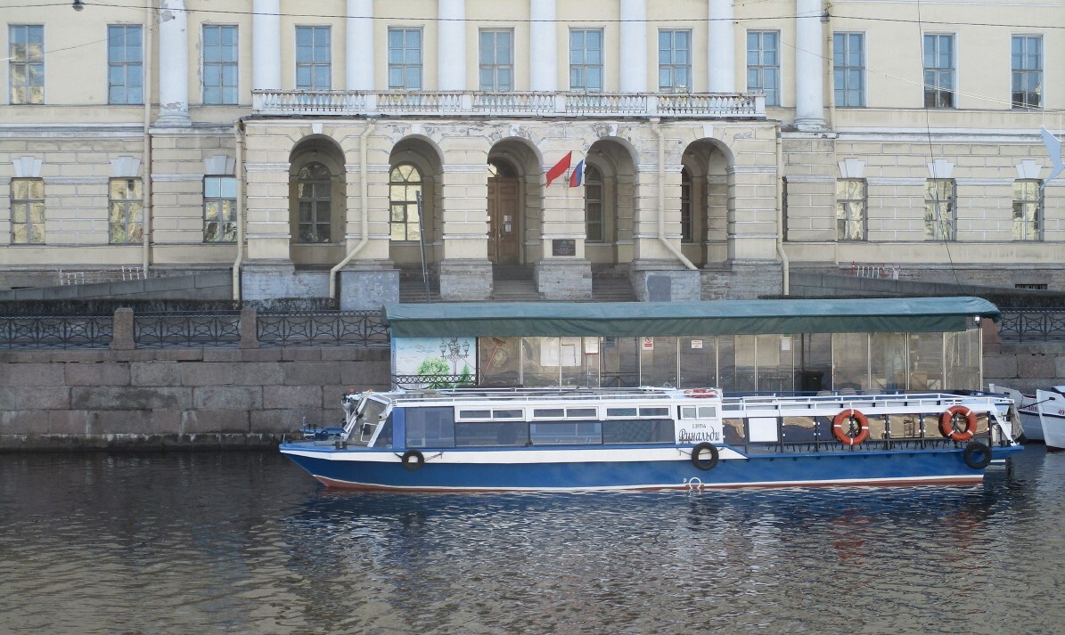 Прокат теплохода «Ринальди» с капитаном в СПб — фото 15