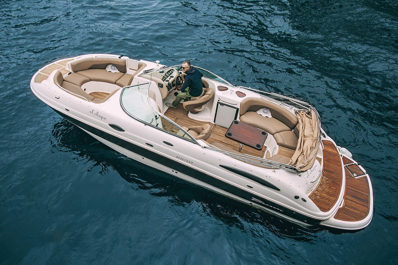 Аренда катера «Эль Чапа» для отдыха на воде