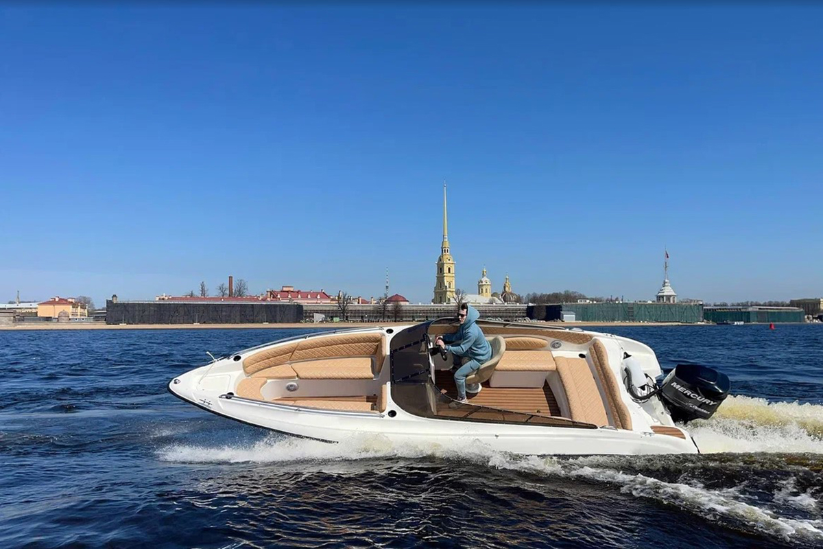 Аренда катера «Шугар Дедди / Sugar Daddy» — Санкт-Петербург