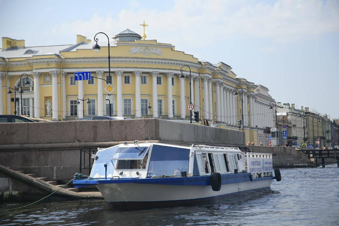 Аренда теплохода «Сания» — Санкт-Петербург