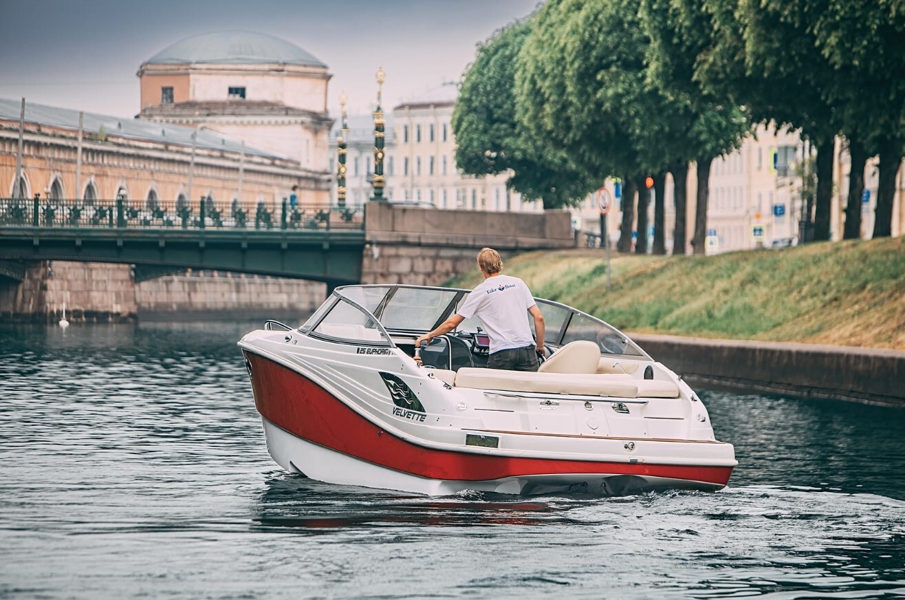 Прокат катера «Эйфория / Euphoria Velvette 25» с капитаном в СПб — фото 15