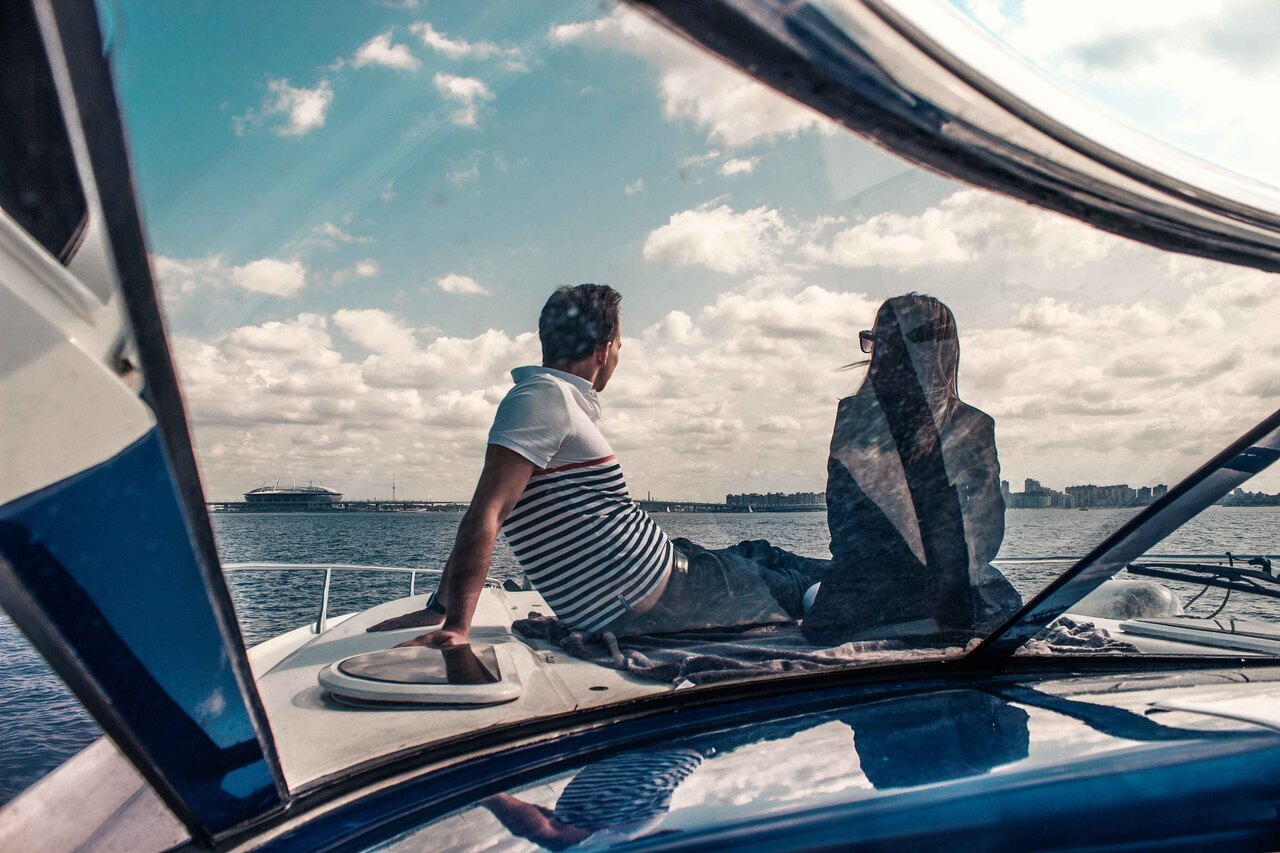 Прокат катера «Сансикер Sunseeker 48» с капитаном в СПб