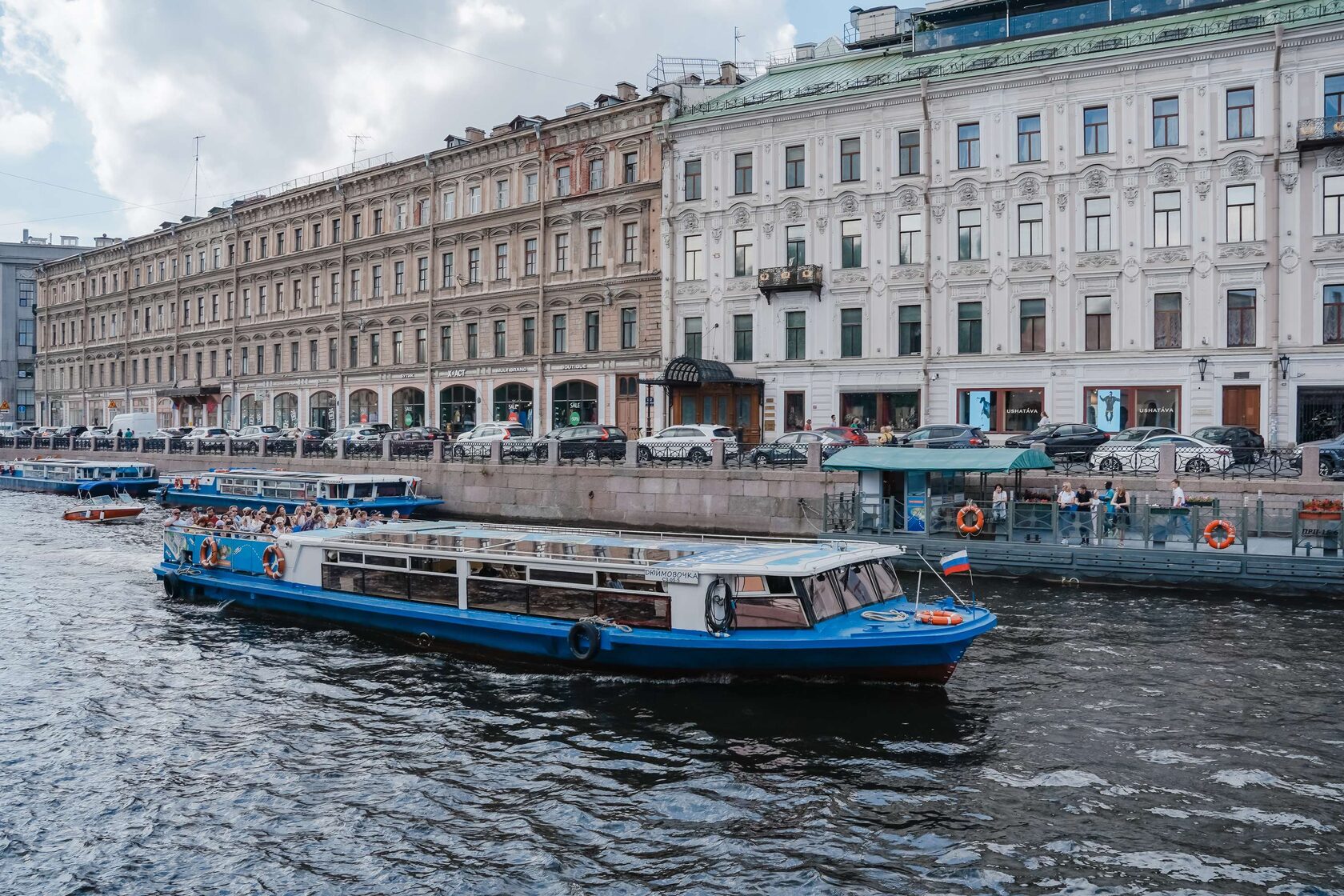 Теплоход Дюймовочка