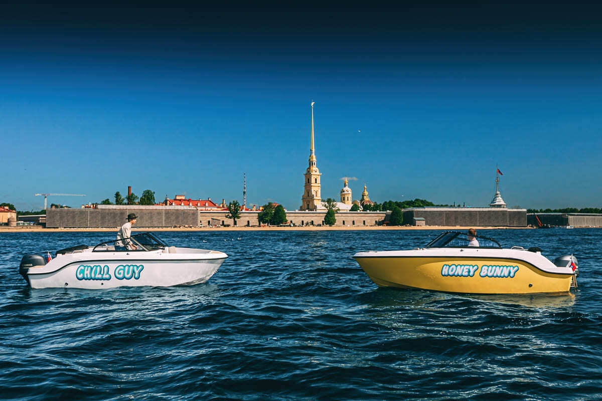 Катер «Хани Банни / Honey Bunny» на воде в Петербурге — фото 16
