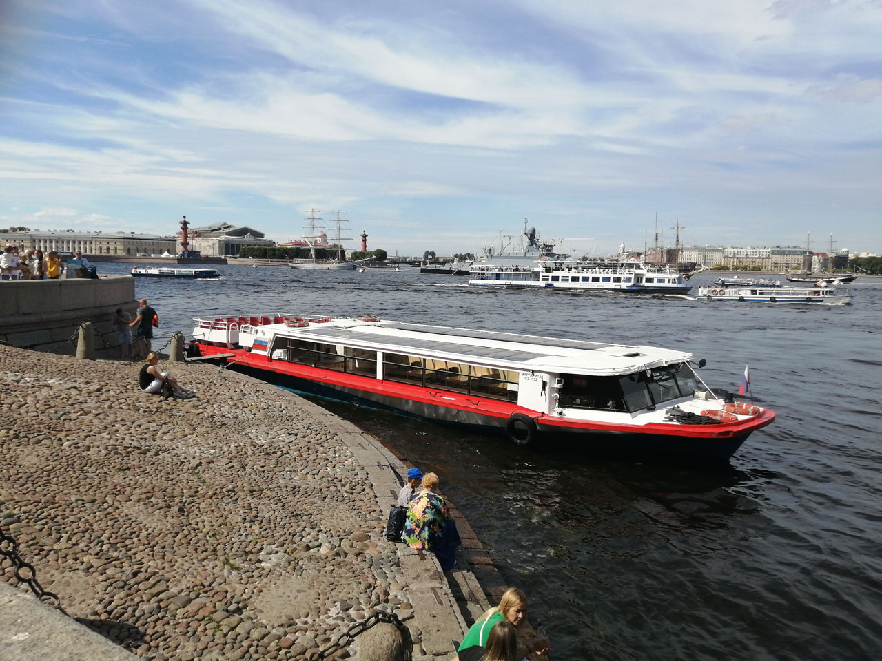 Теплоход «Маргарита» — экскурсия по Неве и Финскому заливу