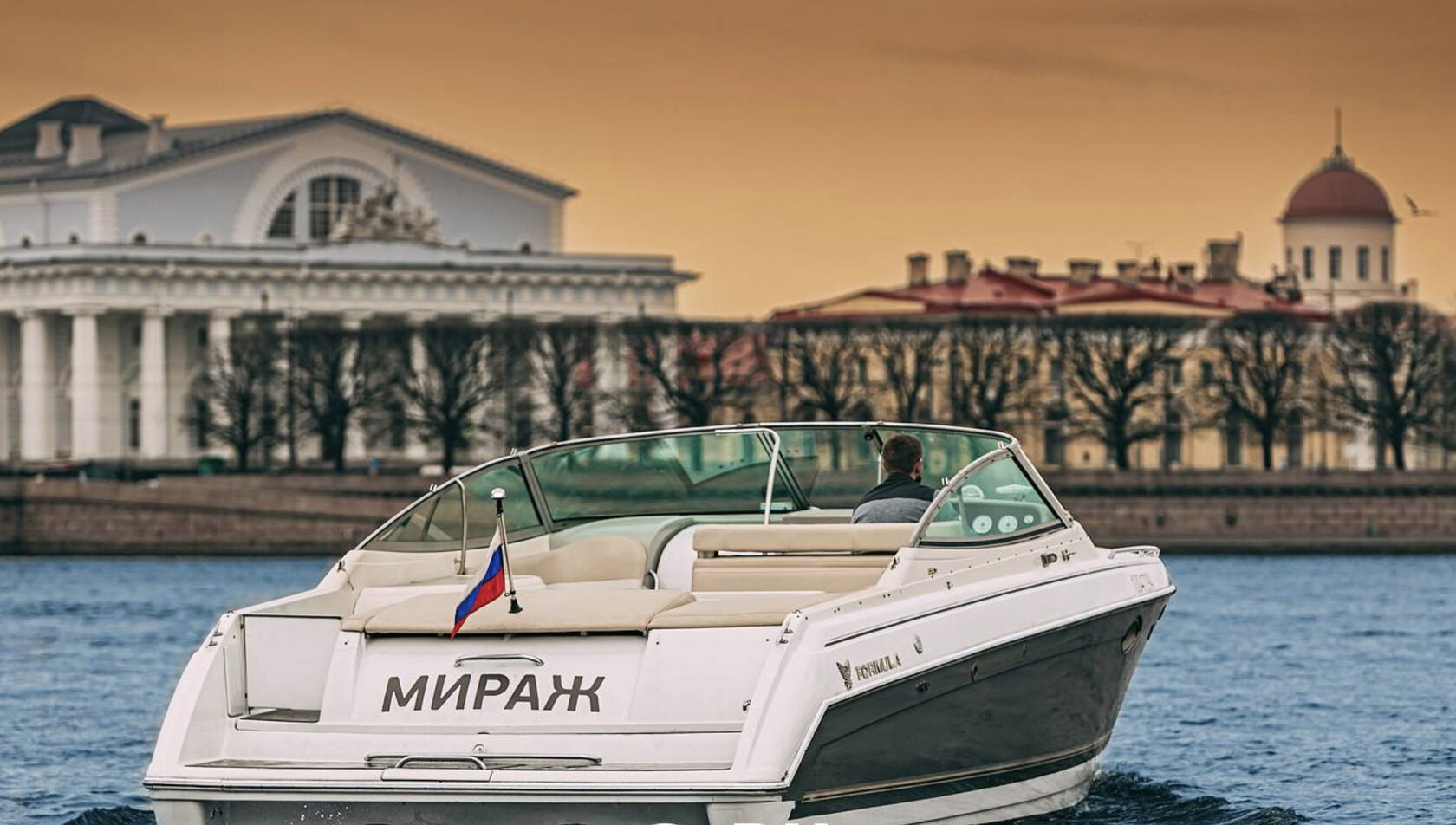 Катер «Мираж» — экскурсия по Неве и Финскому заливу
