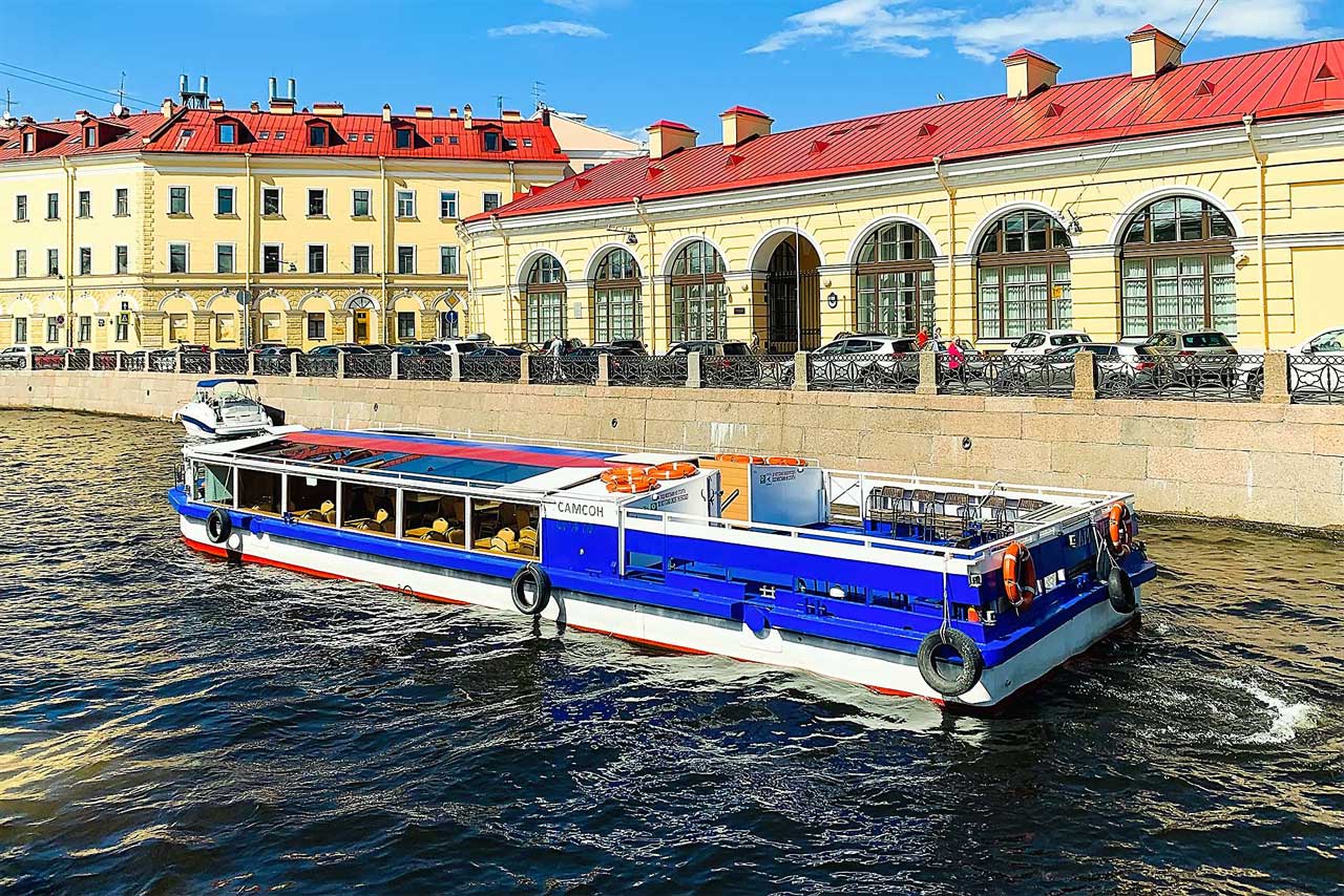 Теплоход «Самсон» на воде в Петербурге — фото 16