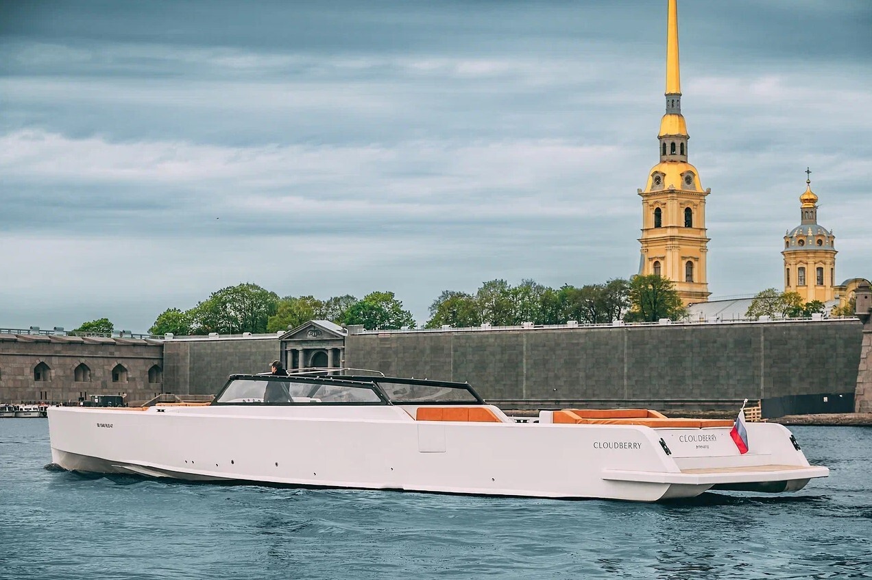 Прокат яхты «Клаудберри / Морошка» с капитаном в СПб — фото 15