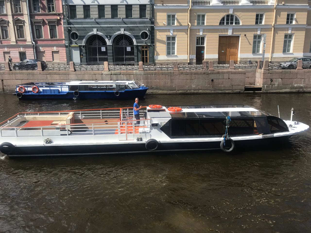 Прокат теплохода «Форт Ривер» с капитаном в СПб — фото 15