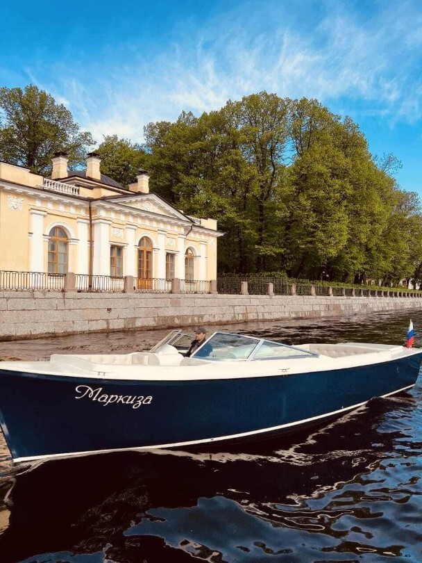 Катер «Маркиза» — экскурсия по Неве и Финскому заливу