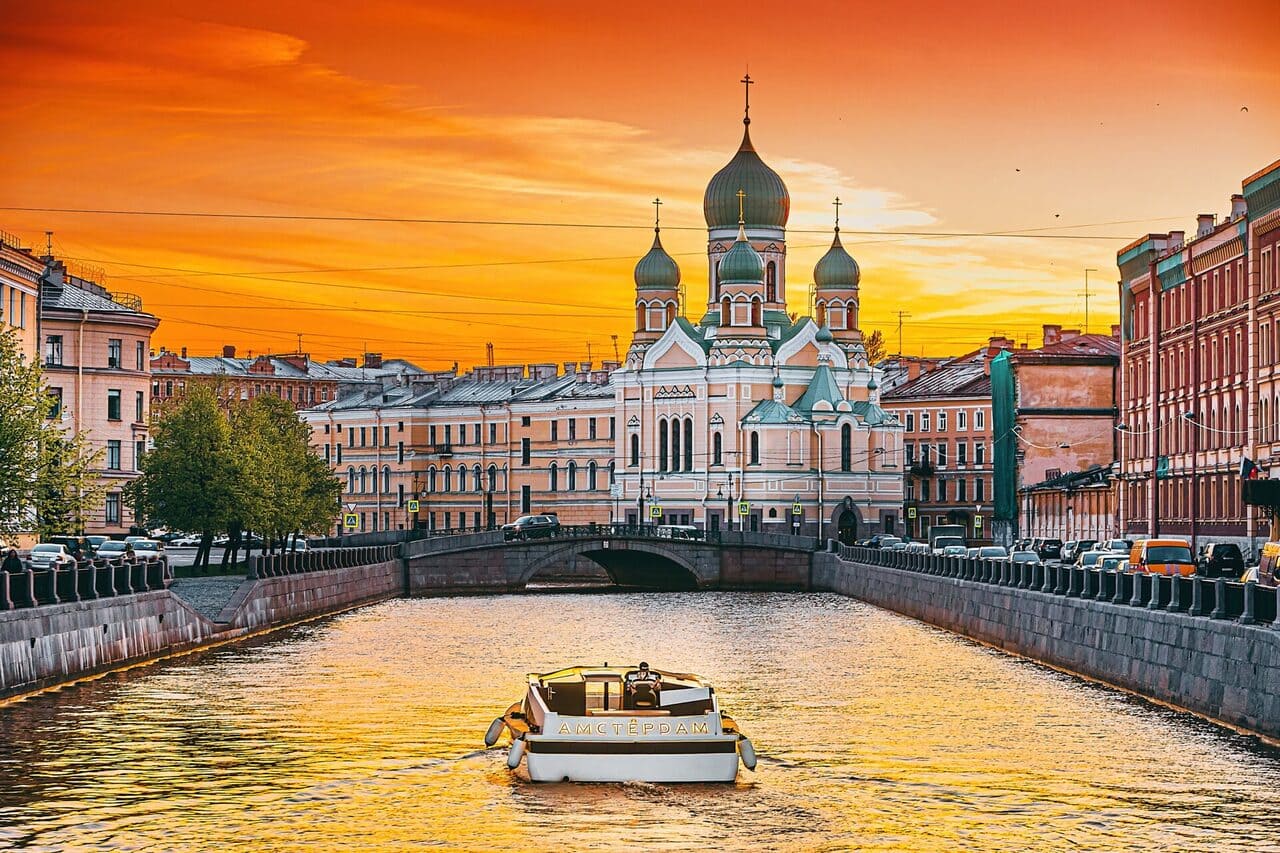 Аренда катера «Амстердам» — Санкт-Петербург