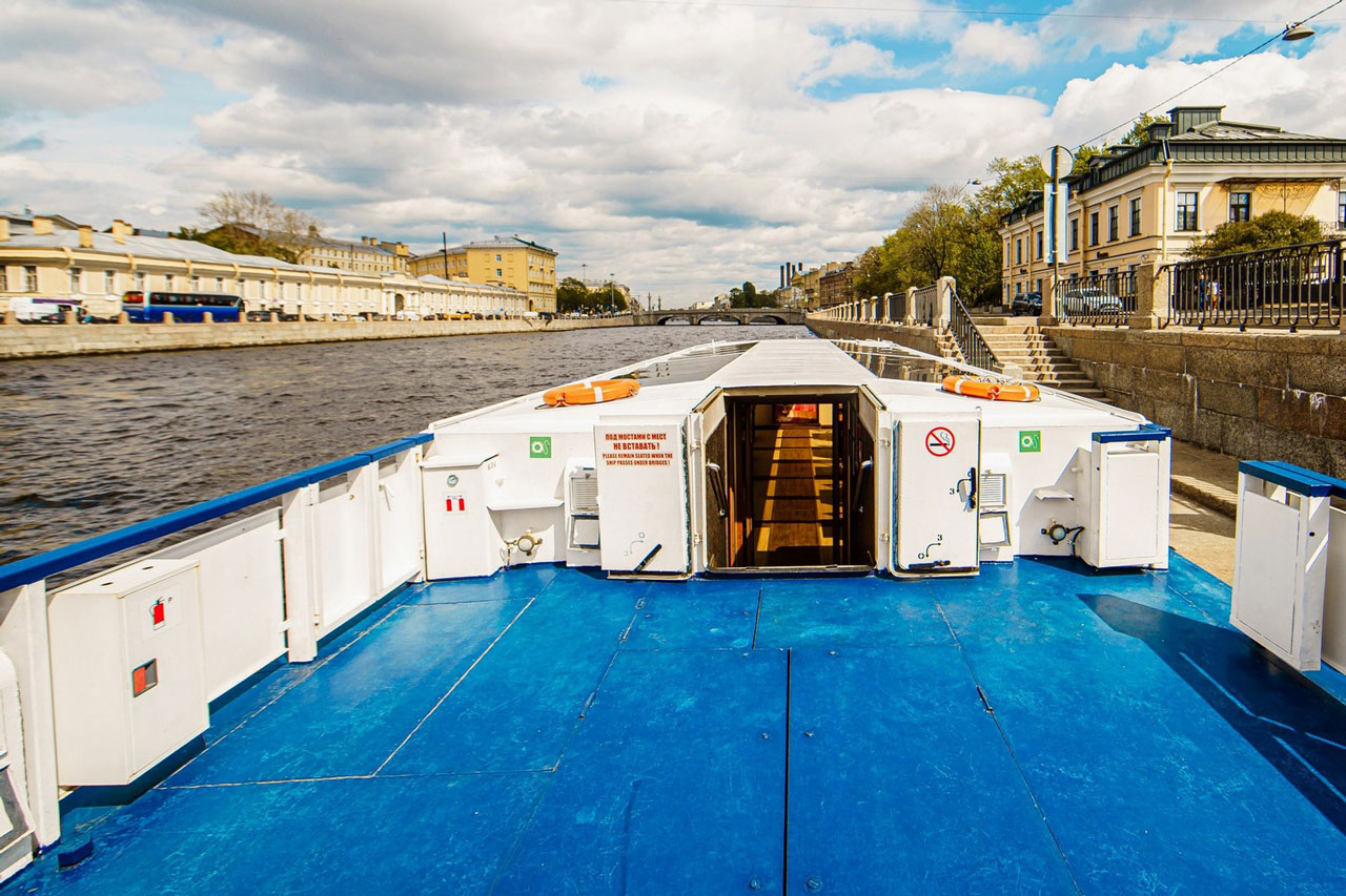 Теплоход «Марго» на воде в Петербурге — фото 16