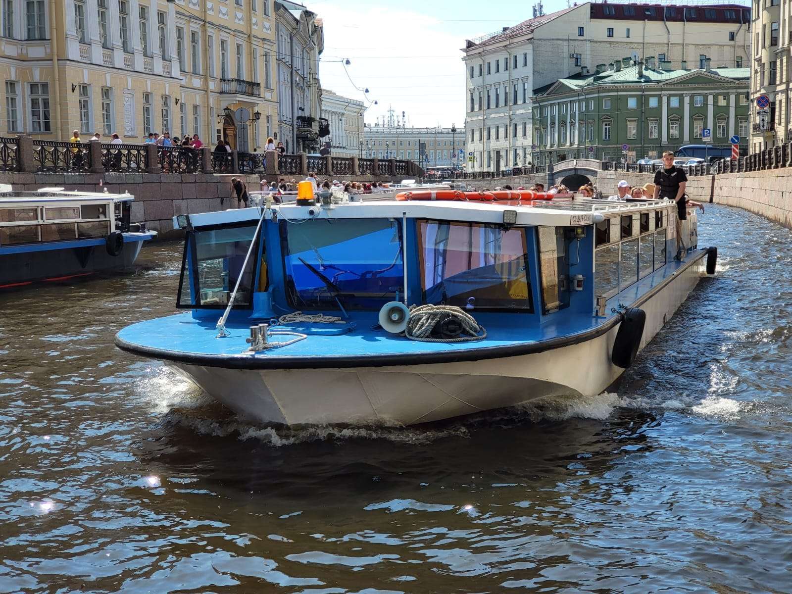 Теплоход «Сударь» на воде в Петербурге — фото 16