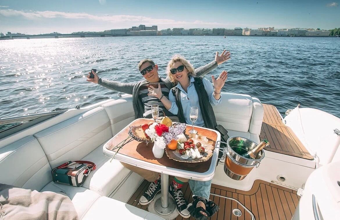 Катер «Звезда» на воде в Петербурге — фото 16