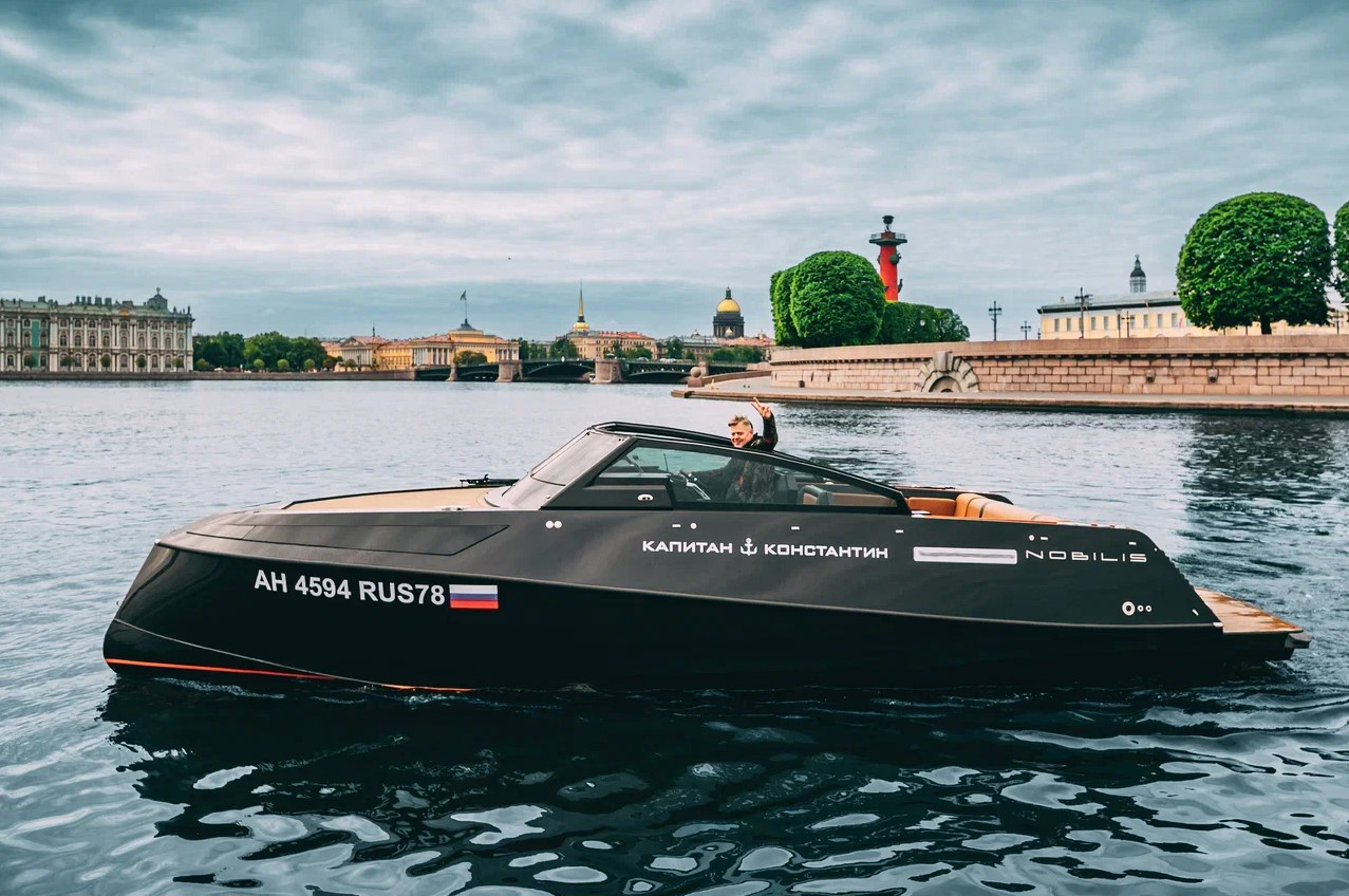 Аренда катера «Nobilis 858 
