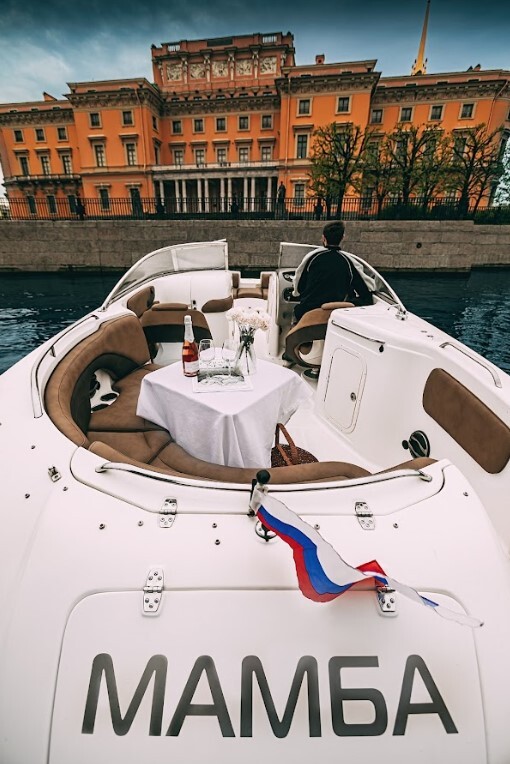 Катер «Мамба» на воде в Петербурге — фото 16