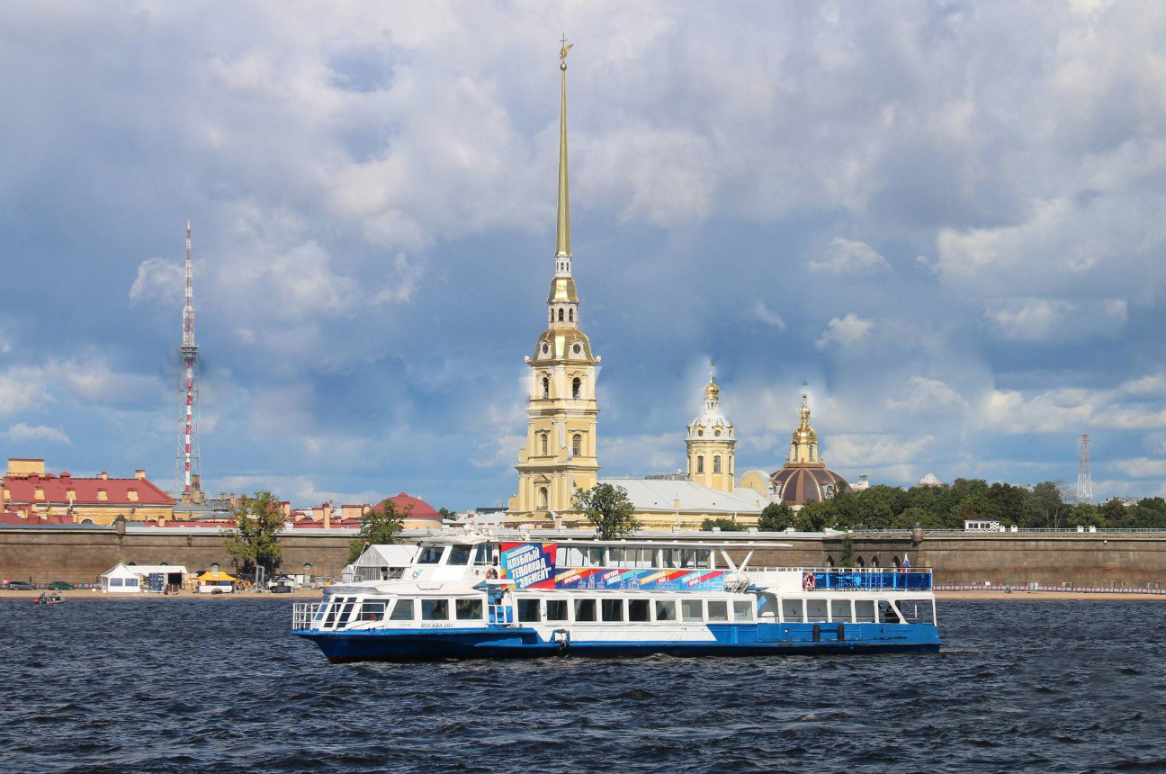 Прокат теплохода «