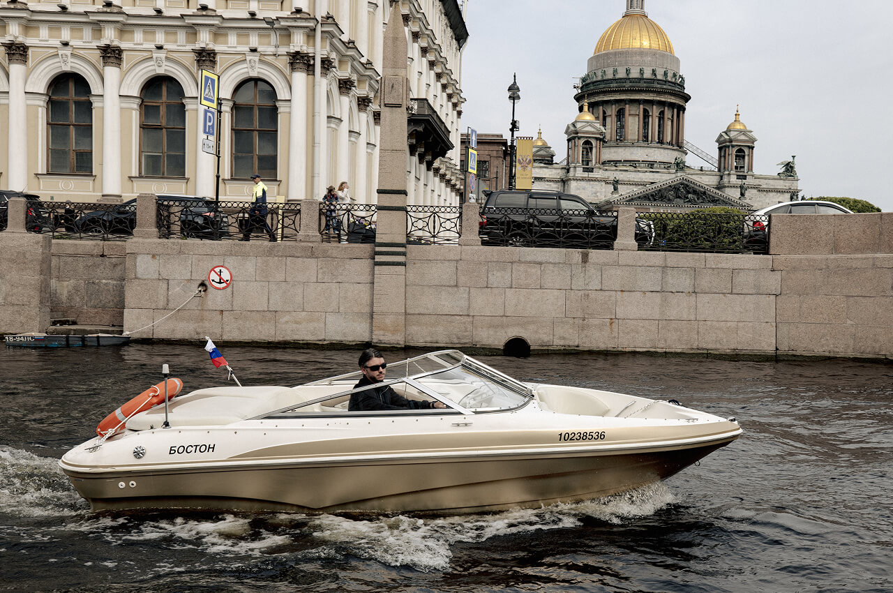 Катер Бостон