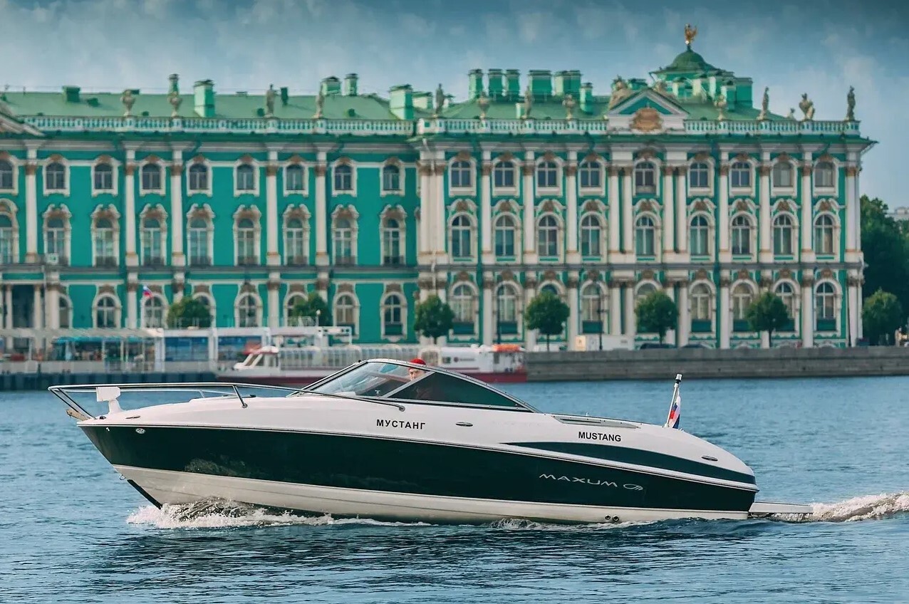 Прокат катера «Мустанг» с капитаном в СПб — фото 15