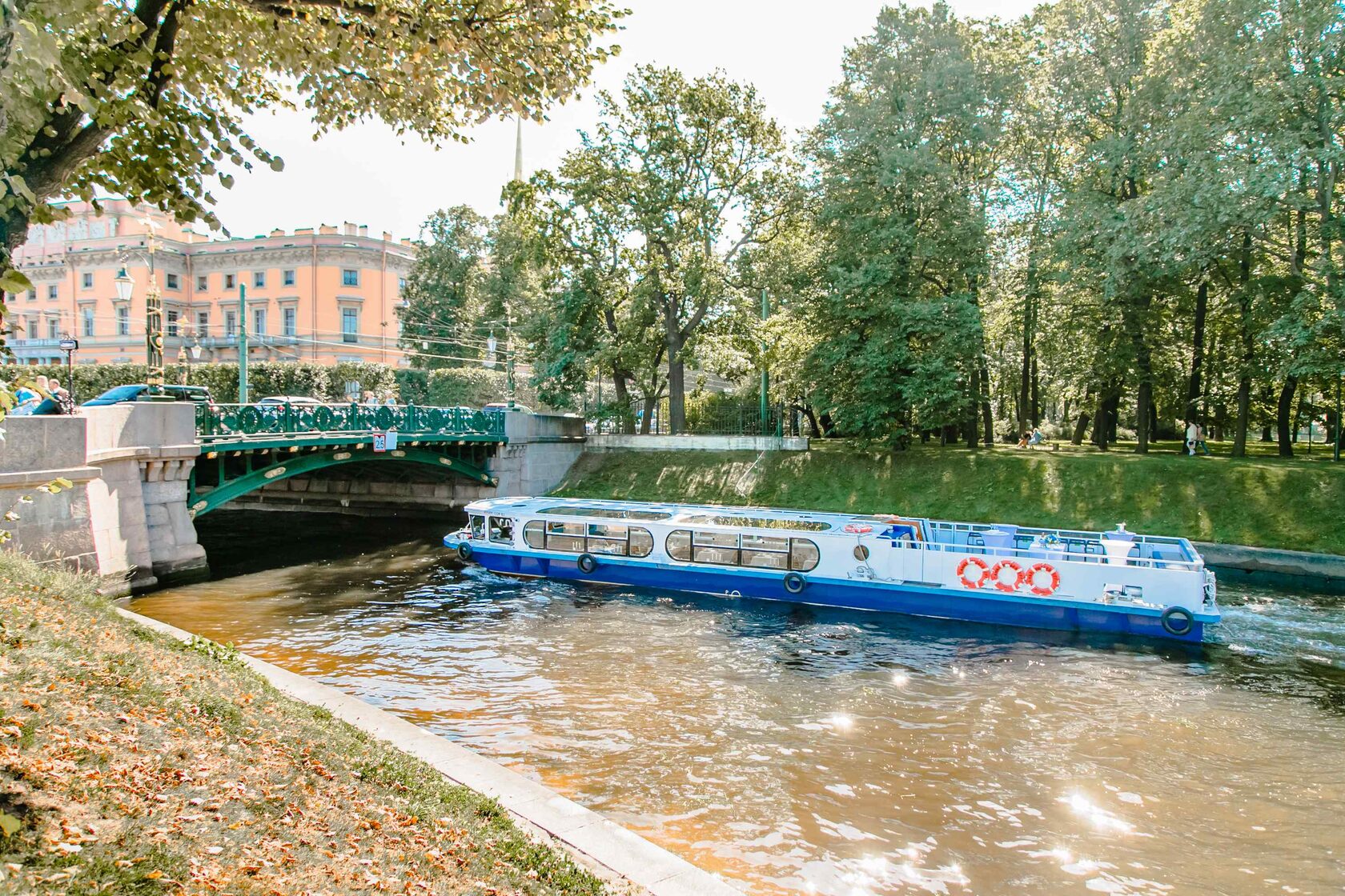 Теплоход «Атлант» на воде в Петербурге — фото 16