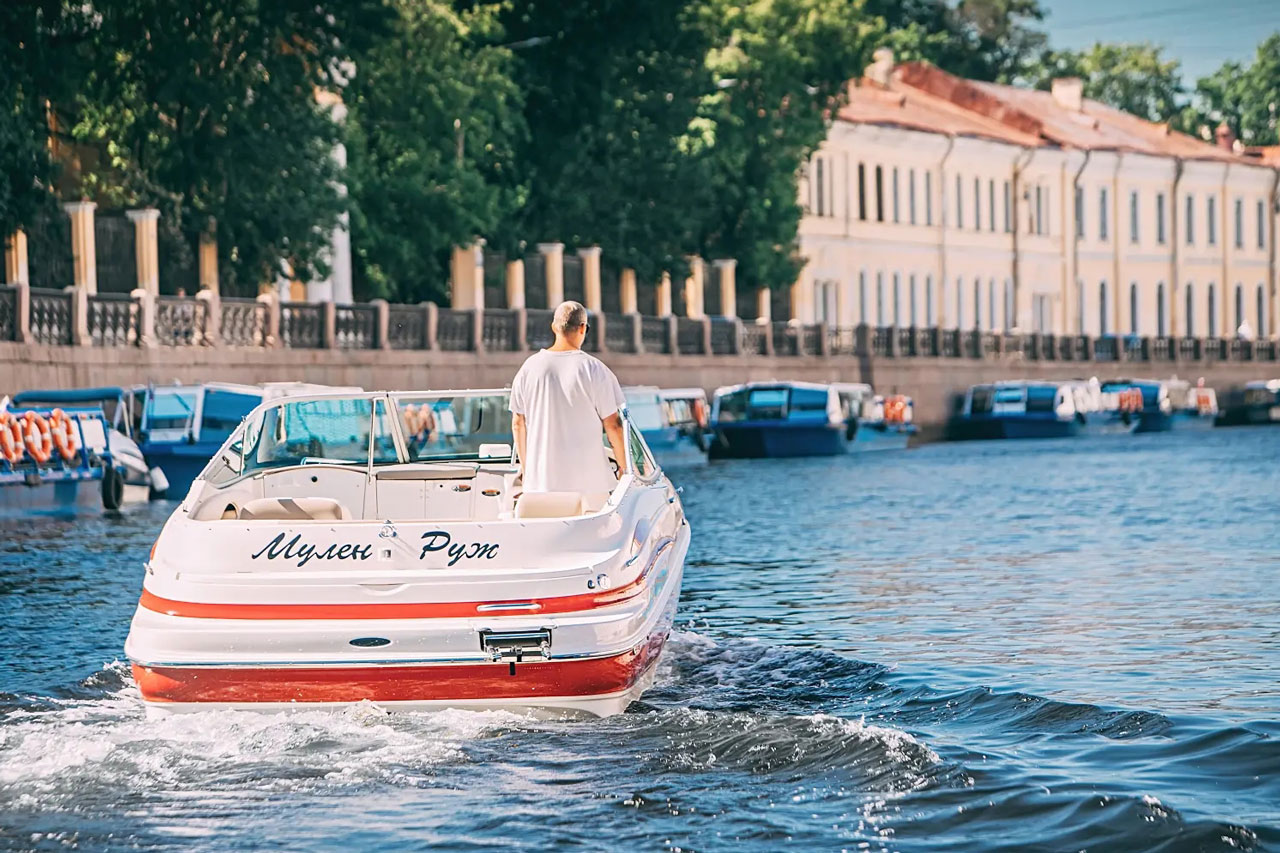 Аренда катера «Мулен Руж» в Санкт-Петербурге — фото 13