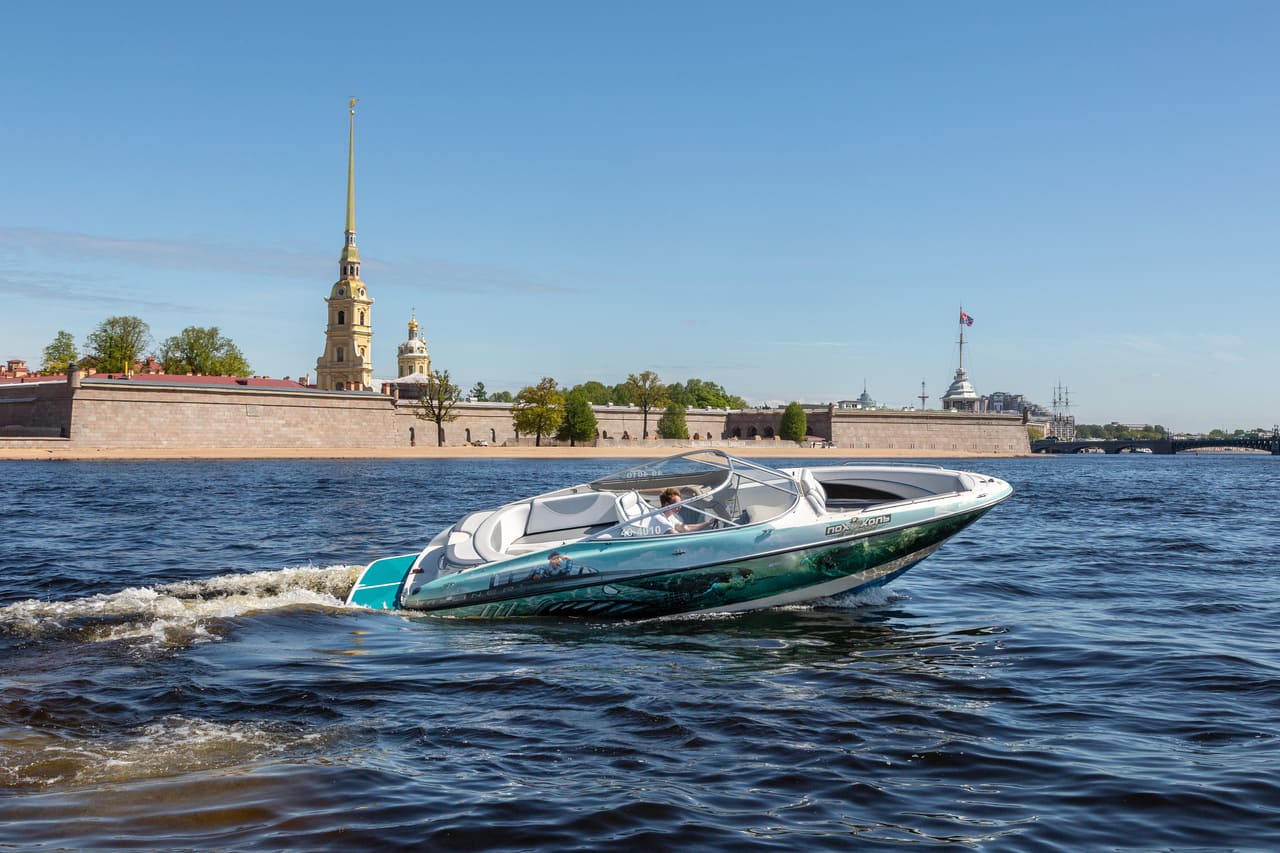 Прокат катера «Похухоль» с капитаном в СПб