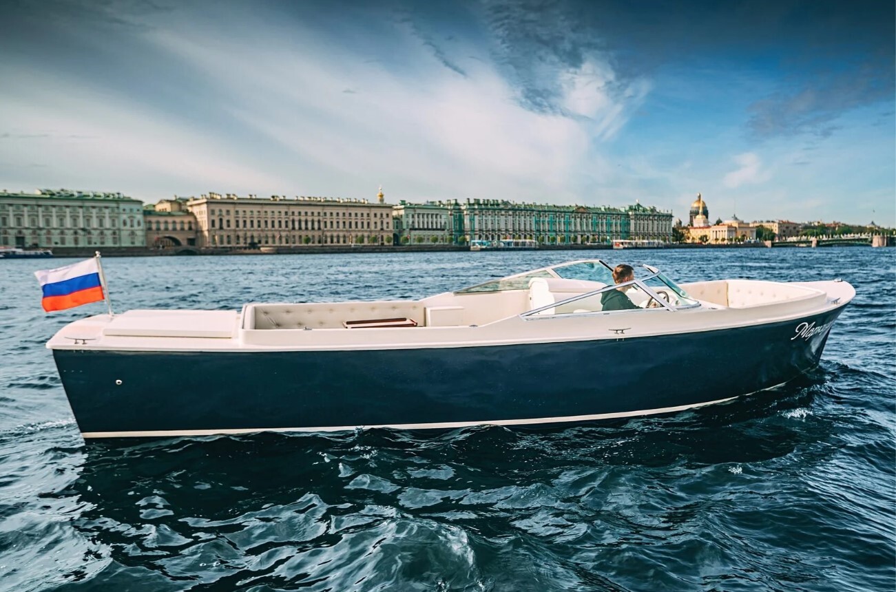 Аренда катера «Маркиза» — Санкт-Петербург